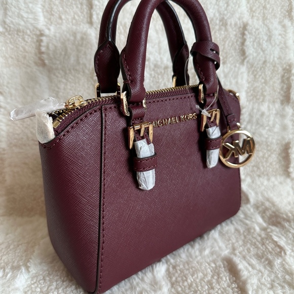 NWT! MK Michael Kors Ciara XS Mini Crossbody In Merlot Women's Bag Giftables - Picture 3 of 9